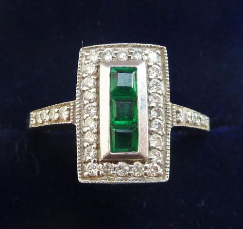 Gorgeous Art Deco 18ct White Gold 0.45ct Emerald and Diamond Elongated Vintage Antique Ring