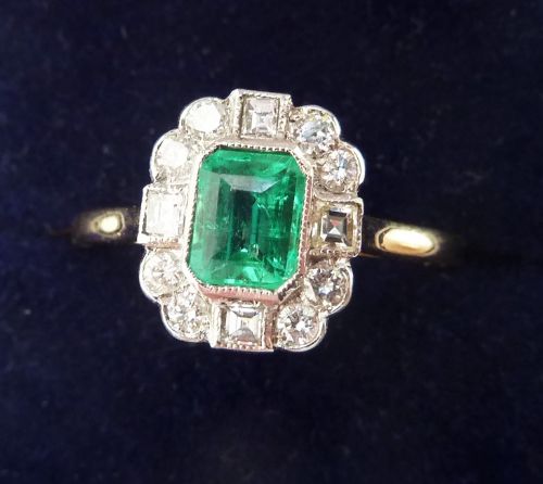 fig 1. Gorgeous art deco 18ct 18k gold and platinum 0.75ct emerald and diamond vintage antique ring