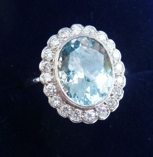 fig 2. Beautiful art deco platinum 2.25ct oval cut aquamarine and diamond vintage antique ring