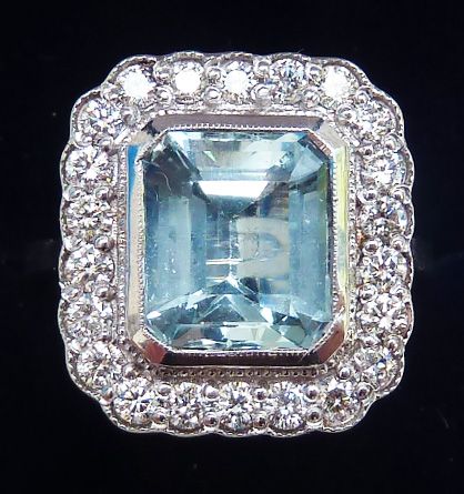 Big beautiful art deco 18ct white gold 2.7ct aquamarine and diamond vintage antique cluster ring