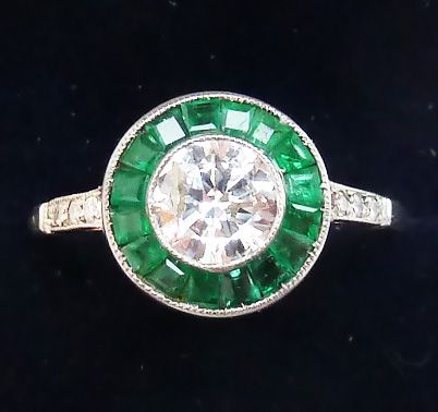 Gorgeous Art Deco Platinum Emerald and 0.80ct Diamond Vintage Antique Target Ring