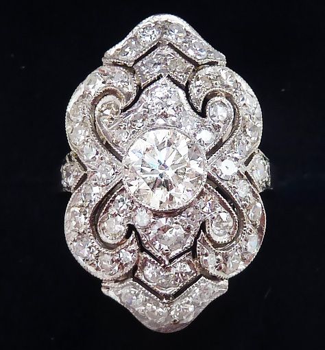 Fabulous Art Deco Platinum 2.20ct Diamond Big Beautiful Elongated Vintage Antique Cluster Ring