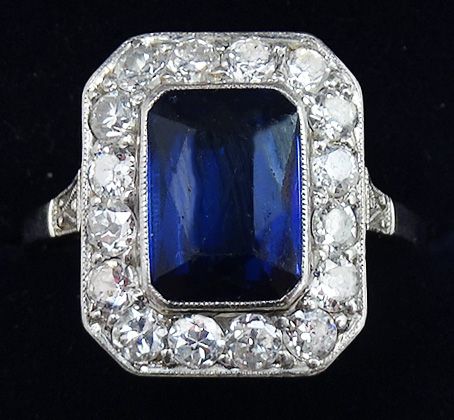 Beautiful Art Deco 18ct 18k White Gold 1.90ct Sapphire and Diamond Cluster Ring