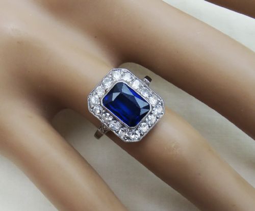 fig 2. Beautiful art deco 18ct 18k white gold 1.90ct sapphire and diamond cluster ring