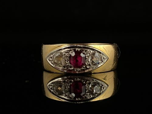 18ct Gold Ruby and Diamond Ring 1915 With GCS Certificate