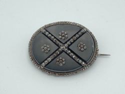 19TH CENTURY BERLIN IRON WORKS CUT STEEL JET BROOCH
