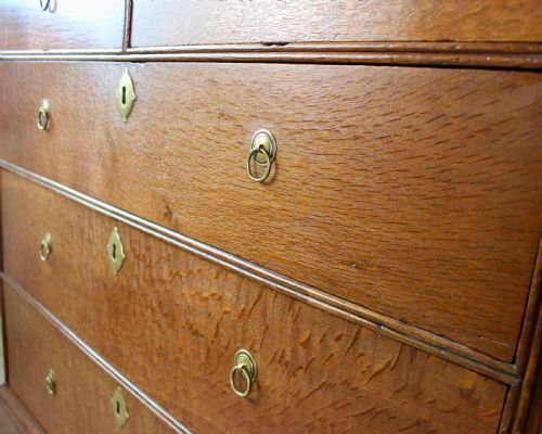 GEORGIAN OAK CHEST OF DRAWERS - ADDITIONAL PHOTO 5