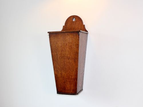 GEORGE III OAK TAPERED RECTANGULAR CANDLE BOX