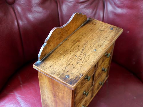 SET OF 19TH CENTURY FRUITWOOD SPICE DRAWERS - ADDITIONAL PHOTO 7