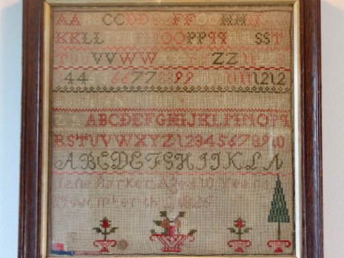 GEORGE IV NEEDLEWORK ALPHABET SAMPLER DATED 1825 - ADDITIONAL PHOTO 4