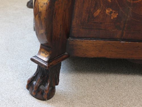 18TH CENTURY DUTCH MARQUETRY BOMBE OAK CHEST OF DRAWERS - ADDITIONAL PHOTO 5