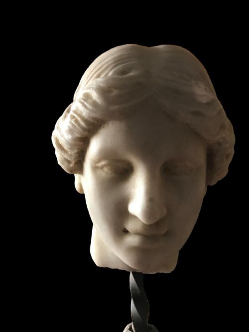 ELEGANT MARBLE HEAD 17501850 - ADDITIONAL PHOTO 2