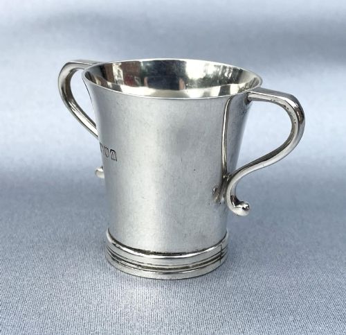 An Early George V Novelty Silver Tot Cup / Measure
