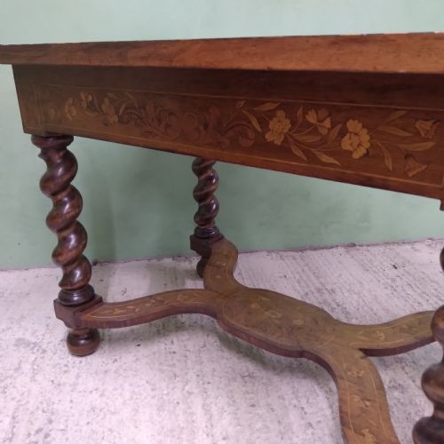 18TH CENTURY MARQUETRY CENTRE TABLE - ADDITIONAL PHOTO 10