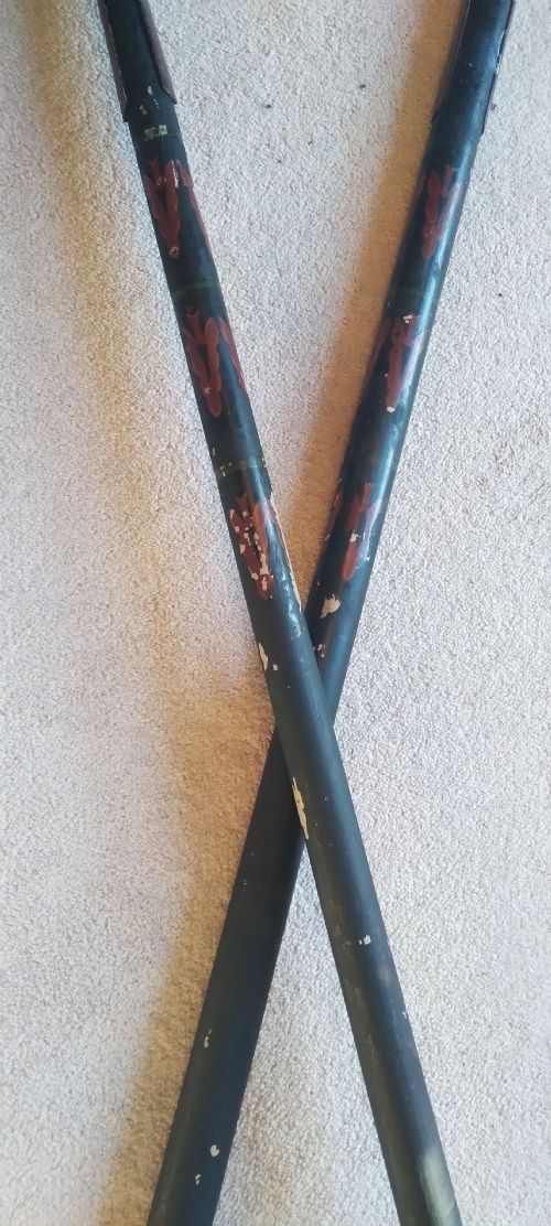 ANTIQUE PAIR OF COURT POLE SPEARS - ADDITIONAL PHOTO 1