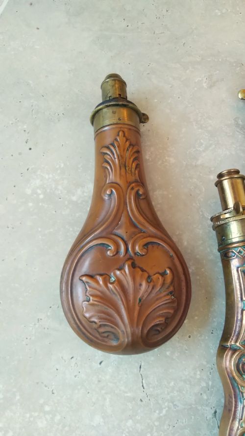 COLLECTION OF 5 BRASS SHOT FLASKS - ADDITIONAL PHOTO 1