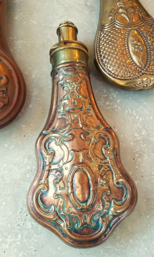 COLLECTION OF 5 BRASS SHOT FLASKS - ADDITIONAL PHOTO 2