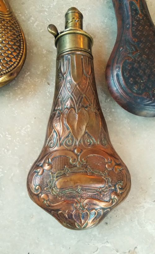 COLLECTION OF 5 BRASS SHOT FLASKS - ADDITIONAL PHOTO 5