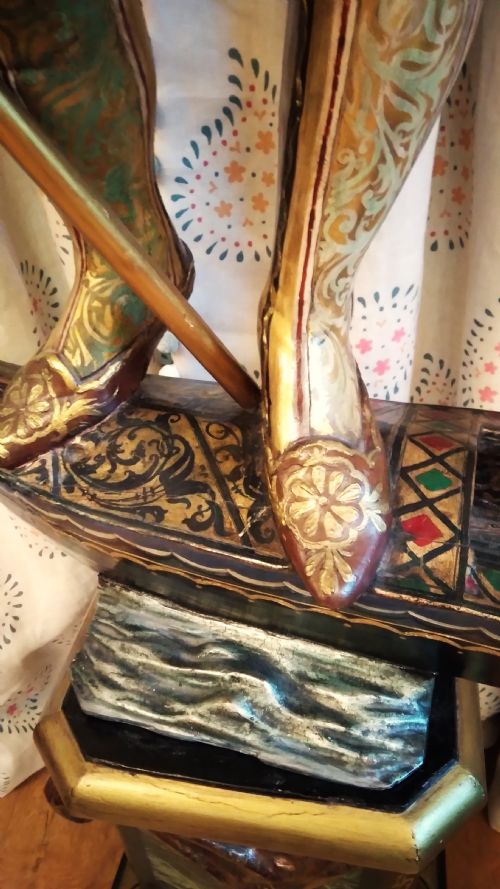 VENETIAN FIGURE ON STAND ORIGINAL GILT POLYCHROME - ADDITIONAL PHOTO 2