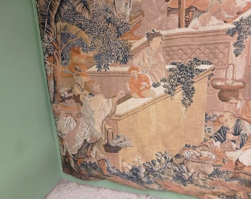 HUGE TAPESTRY WALL HANGING - ADDITIONAL PHOTO 4