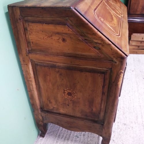 MALTESE 18TH CENTURY FRUITWOOD MARQUETRY BUREAU - ADDITIONAL PHOTO 4