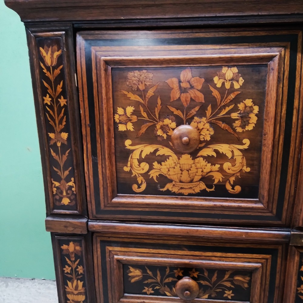 Marquetry chest 17th century View III