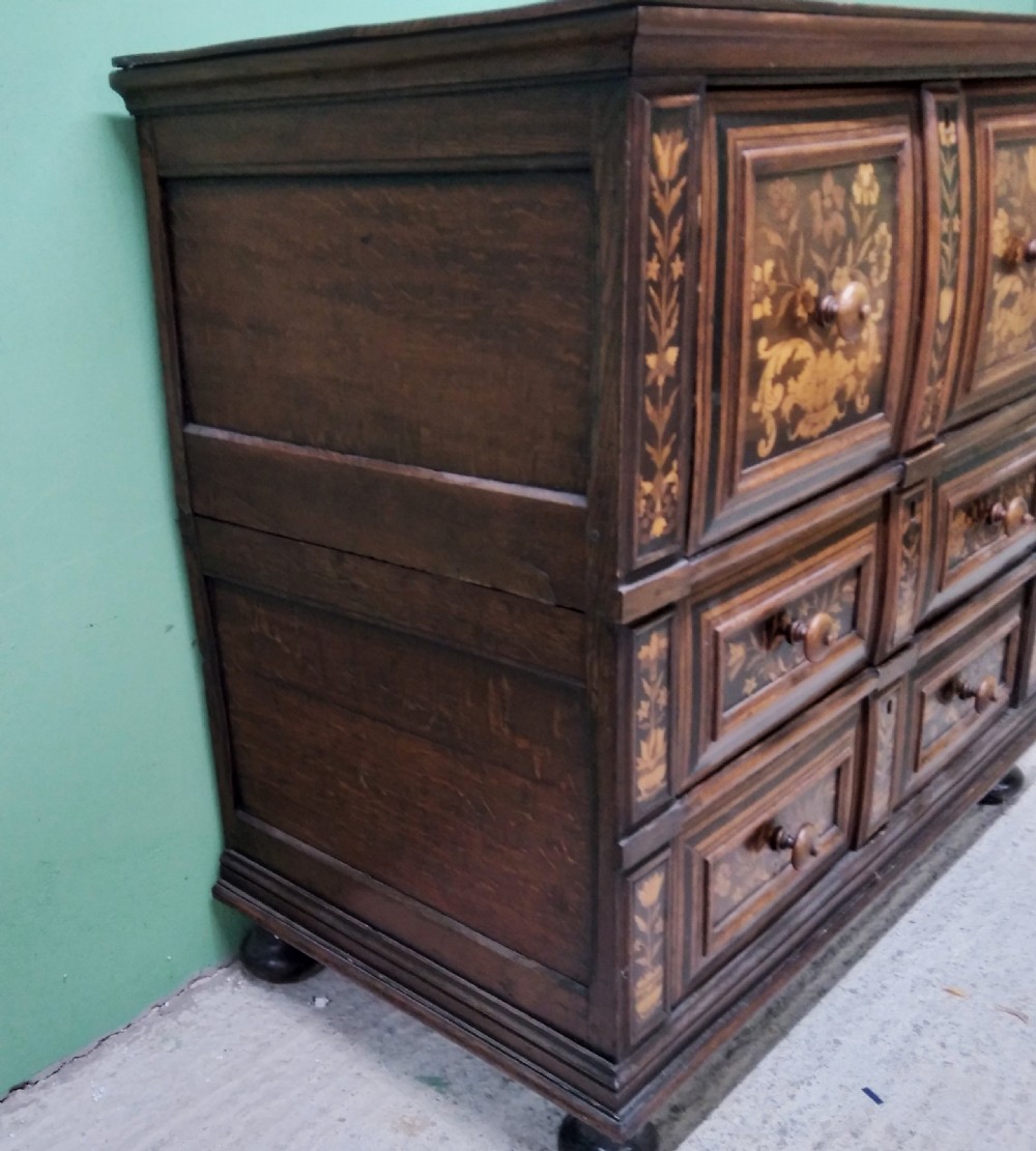 Marquetry chest 17th century View VI