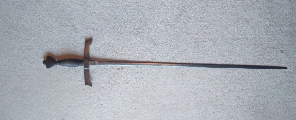 ANTIQUE  IRON BATTLE SWORD