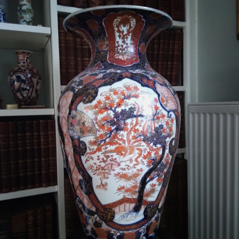 LARGE IMARI VASE ON STAND View VI