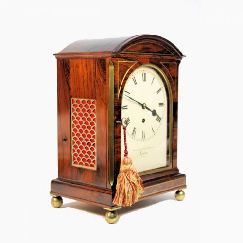 A GOOD ROSEWOOD FUSEE TABLE BRACKET CLOCK IN A BREAKARCH CASE BY BROCKBANK ATKINS LONDON CIRCA 1825 - ADDITIONAL PHOTO 2