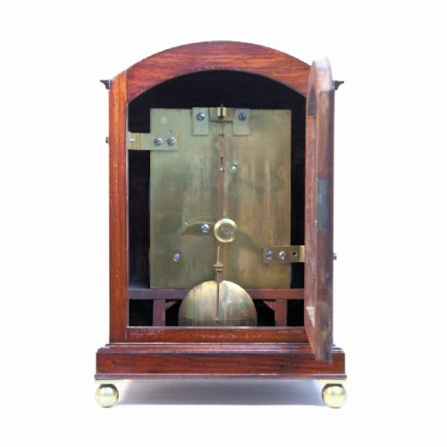 A GOOD ROSEWOOD FUSEE TABLE BRACKET CLOCK IN A BREAKARCH CASE BY BROCKBANK ATKINS LONDON CIRCA 1825 - ADDITIONAL PHOTO 3