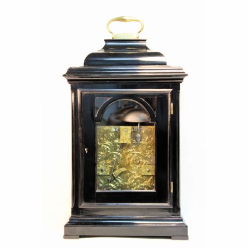 A GEORGIAN VERGE ESCAPEMENT BRACKET CLOCK IN AN EBONISED CASE BY BARTHOLOWMEW DEVIS LONDON CIRCA 1745 - ADDITIONAL PHOTO 4