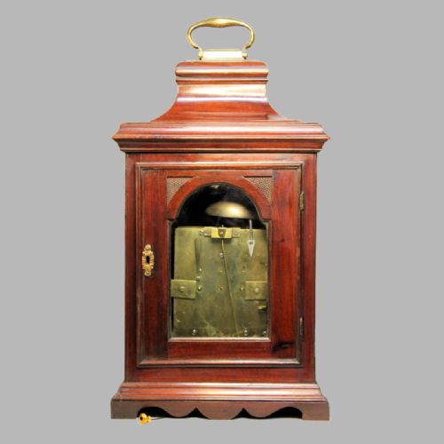 GEORGIAN VERGE ESCAPEMENT BELL TOP MAHOGANY BRACKET CLOCK BY JOHN RICHARDSON LONDON CIRCA 1770 - ADDITIONAL PHOTO 4