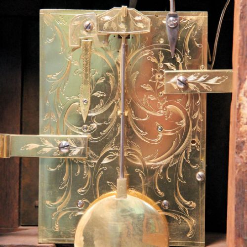 BELL TOP WALNUT TABLE BRACKET CLOCK BY JOHN TAYLOR OF LONDON TIC TAC ESCAPEMENT CIRCA 1780 - ADDITIONAL PHOTO 4