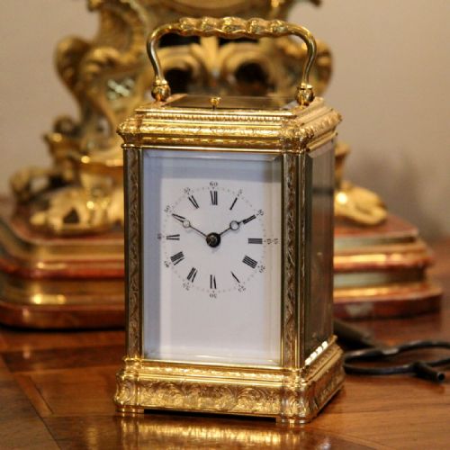 FRENCH REPEATING CARRIAGE CLOCK SMALL SIZE ENGRAVED GORGE STYLE CASE BY PONS CIRCA 1870 JACOT OR DROCOURT QUALITY - ADDITIONAL PHOTO 1