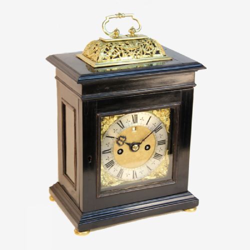 AN ENGLISH BASKET TOP STRIKING TABLE CLOCK OF SMALL SIZE BY JOHN EBSWORTH OF LONDON CIRCA 1685 - ADDITIONAL PHOTO 2