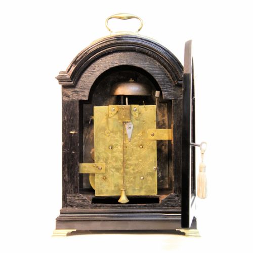 A GEORGIAN VERGE ESCAPEMENT BRACKET CLOCK IN AN EBONISED CASE BY RICHARD YOUNG LONDON CIRCA 1785 - ADDITIONAL PHOTO 4