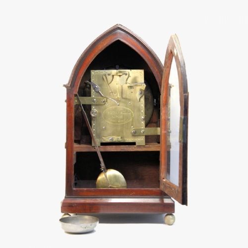 BREAKLANCET TOP MAHOGANY BRACKET CLOCK BY PARKINSON FRODSHAM LONDON CIRCA 1820 - ADDITIONAL PHOTO 3