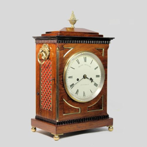 A SMALL CHAMFER TOP STRIKING BRACKET CLOCK IN A ROSEWOOD CASE BY HENRY ARCHARD LONDON CIRCA 1860 - ADDITIONAL PHOTO 1