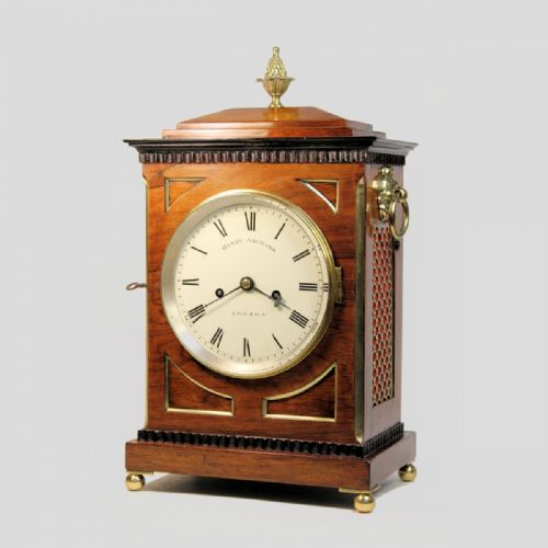 A SMALL CHAMFER TOP STRIKING BRACKET CLOCK IN A ROSEWOOD CASE BY HENRY ARCHARD LONDON CIRCA 1860 - ADDITIONAL PHOTO 2