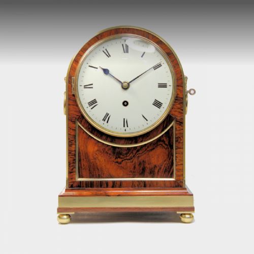A GOOD TABLE CLOCK IN AN ARCHED ROSEWOOD AND BRASSBOUND CASE BY THOMAS GAMMAGE LONDON CIRCA 1835 - ADDITIONAL PHOTO 1