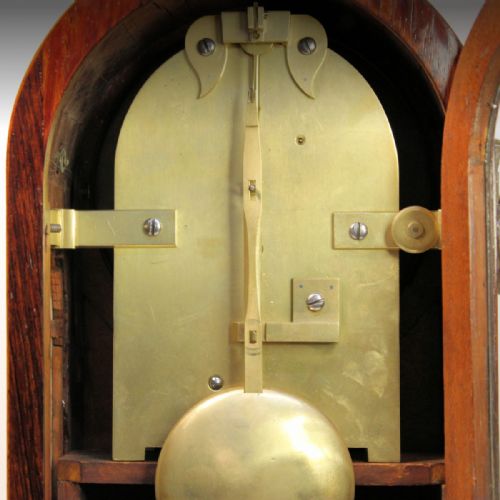 A GOOD TABLE CLOCK IN AN ARCHED ROSEWOOD AND BRASSBOUND CASE BY THOMAS GAMMAGE LONDON CIRCA 1835 - ADDITIONAL PHOTO 7