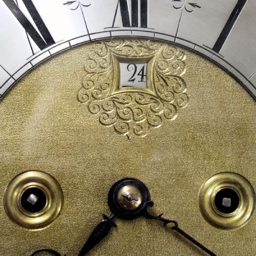 A FINE AND EARLY ENGLISH PANELLED EBONY LONGCASE CLOCK BY JOHN DREW LONDON CIRCA 1685 LONG CASE - ADDITIONAL PHOTO 5