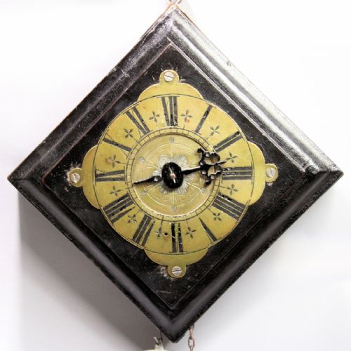 A RARE AND EARLY ENGLISH WALL TIMEPIECE WITH VERGE ESCAPEMENT AND IN ORIGINAL LOZENGE SHAPED OAK CASE CIRCA LATE 17TH CENTURY - ADDITIONAL PHOTO 1