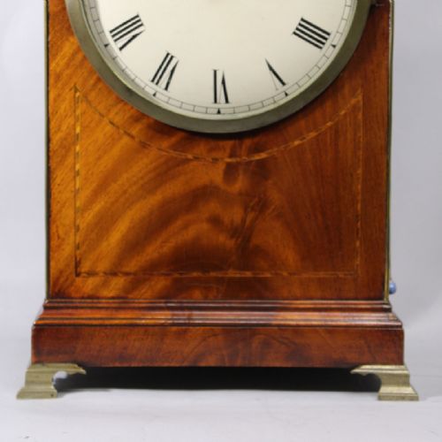 REGENCY BRACKET CLOCK HAVING A MAHOGANY ARCHED TOP CASE CIRCA 1810 - ADDITIONAL PHOTO 4