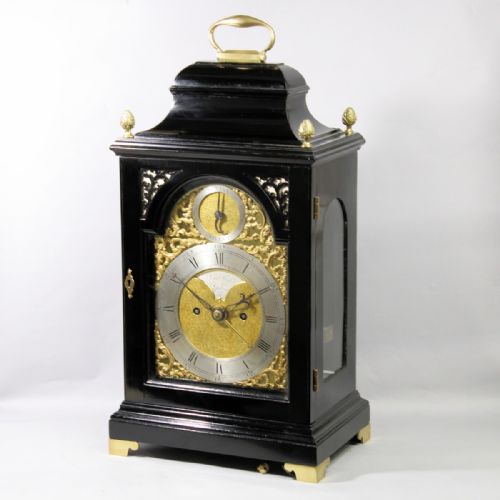 JOHN TAYLOR LONDON VERGE BRACKET CLOCK IN EBONISED BELLTOP CASECIRCA 1780 - ADDITIONAL PHOTO 2