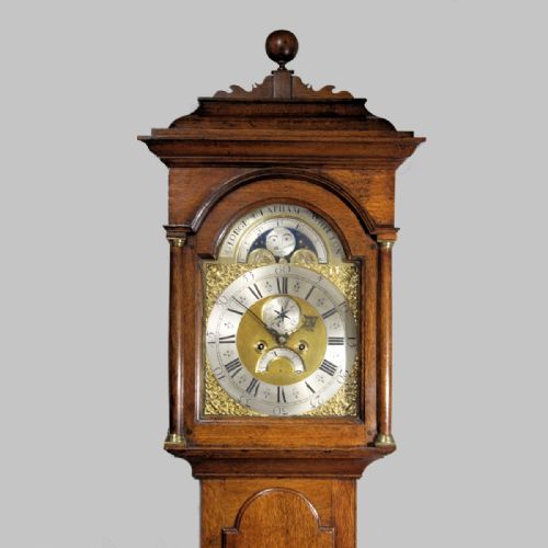 OAK LONGCASE CLOCK WITH A BRASS DIAL BY GEORGE CLAPHAM OF WHITTON LINCOLNSHIRECIRCA 1735 LONG CASE - ADDITIONAL PHOTO 1