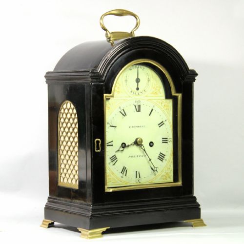 A SMALL FUSEE STRIKING BRACKET CLOCK IN A BREAKARCH EBONISED CASECIRCA 1800 - ADDITIONAL PHOTO 7