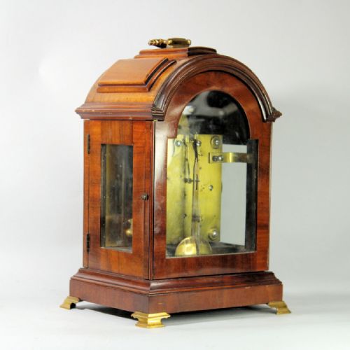 A VERY SMALL TRIPLE PADTOP FUSEE BRACKET CLOCK TIMEPIECE IN A MAHOGANY CASECIRCA 1925 - ADDITIONAL PHOTO 6