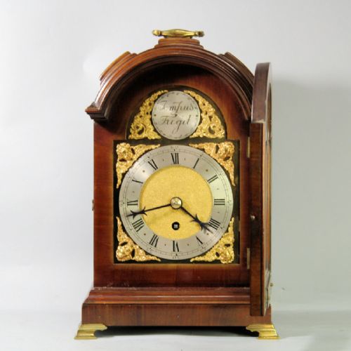 A VERY SMALL TRIPLE PADTOP FUSEE BRACKET CLOCK TIMEPIECE IN A MAHOGANY CASECIRCA 1925 - ADDITIONAL PHOTO 8